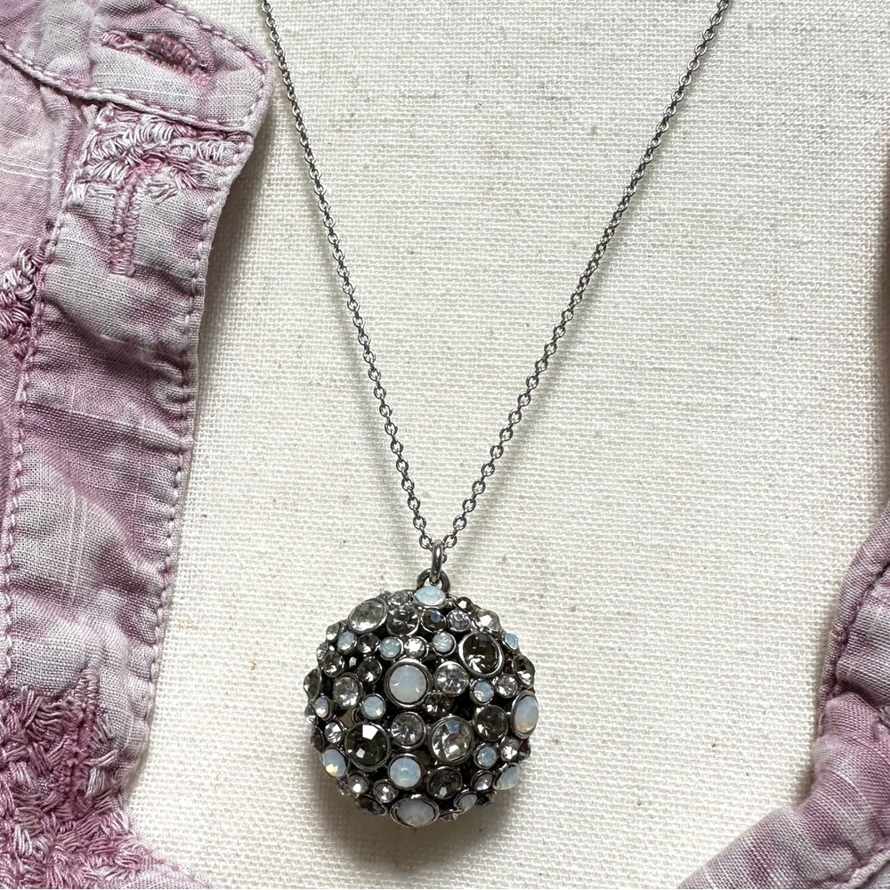 LOFT multi-color & size Crystal Pendant Silver Tone Variable Chain Length EUC